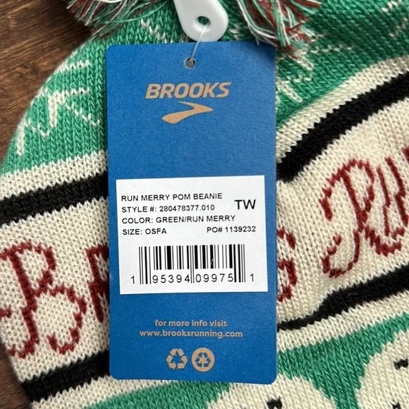 Brooks Heritage Pom Beanie - Picture 2 of 3